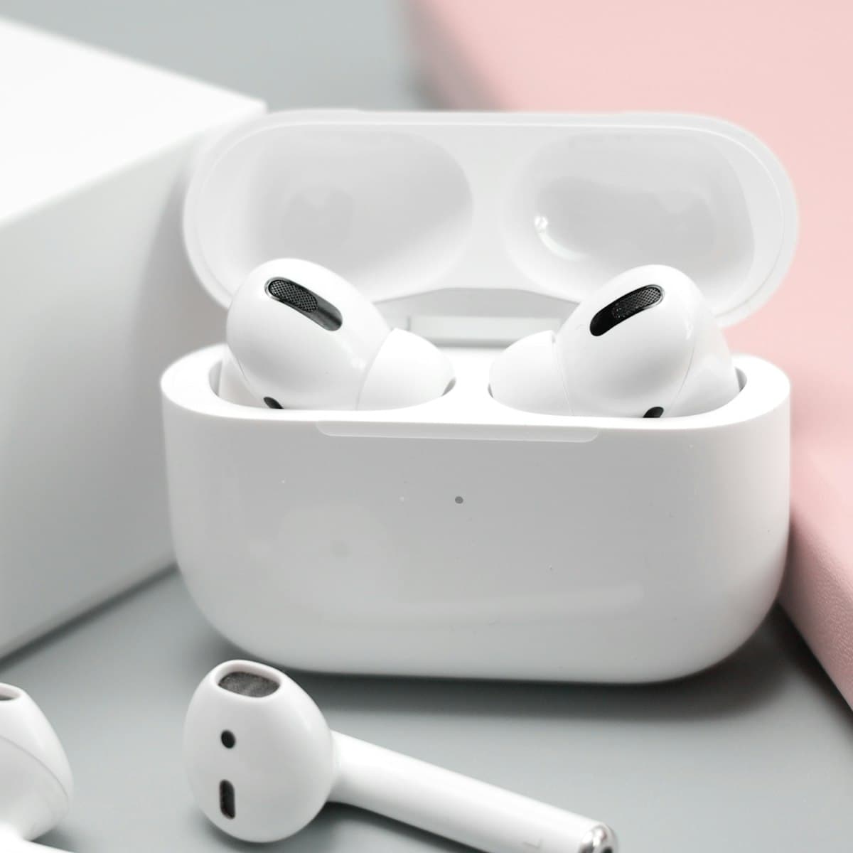 Earbud Y168A